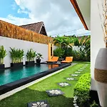 Amaluna IV Cozy Villa In Seminyak